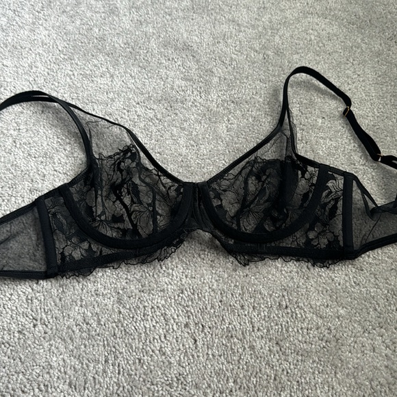 VS sheer bra - Picture 5 of 6